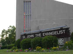 stjohnschurch-2002-front.JPG (183871 bytes)
